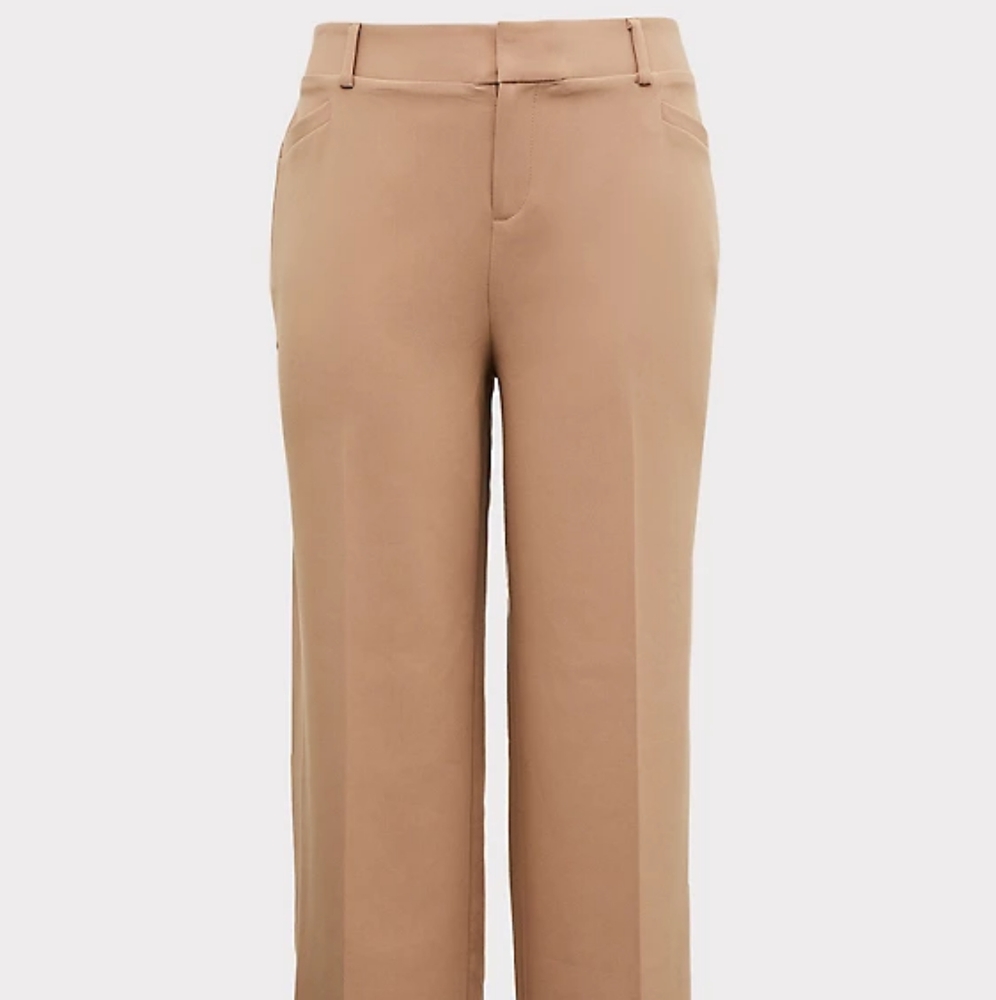 Torrid wide leg beige wide leg trouser sz 22